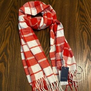 NWT Lands End Oblong plaid checked Scarf with tassels red and white
